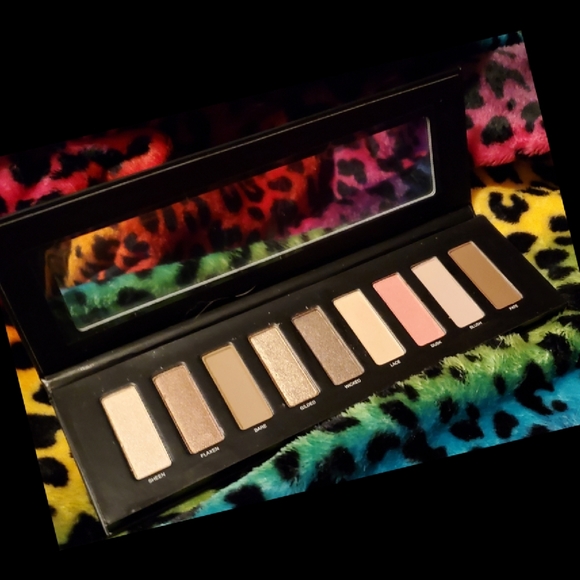 🎉•HP•🎊 NIB STUDIOMAKEUP Ease-to-Wear Palette - Picture 5 of 6